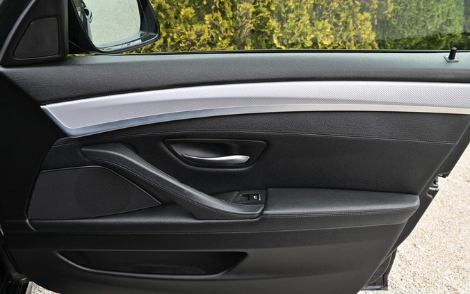 BMW Seria 5 cena 73900 przebieg: 177228, rok produkcji 2015 z Swarzędz małe 781